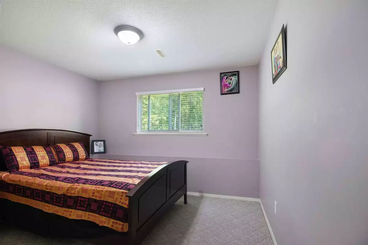 Staircase Photo of 33577 12 Avenue, Mission, BC