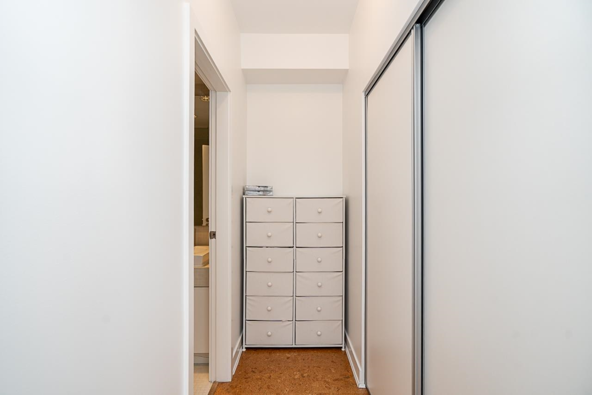 Powder Room Photo of 303 2828 Main Street, Vancouver, BC