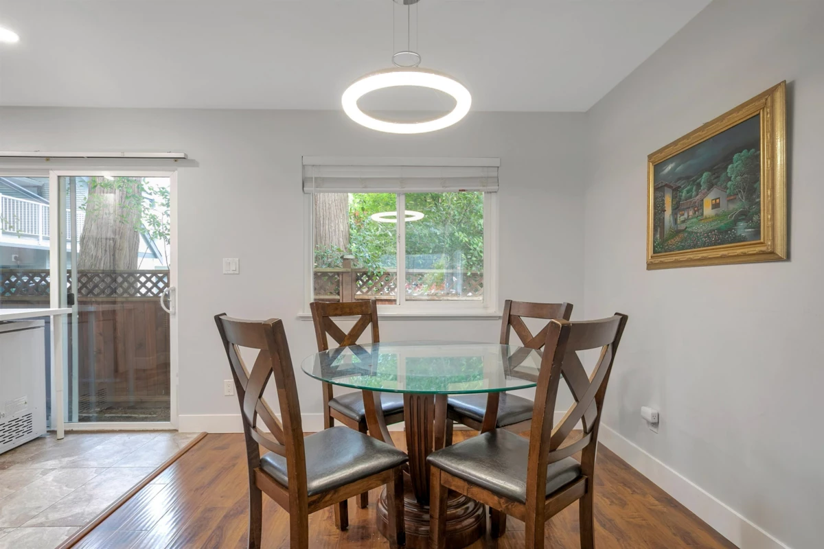 Kitchen Photo of 41 2986 Coast Meridian Road, Port Coquitlam, BC