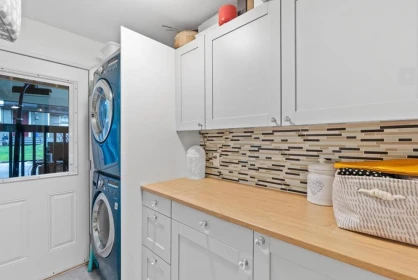 Primary Bathroom Photo of 24055 Fern Crescent, Maple Ridge, BC