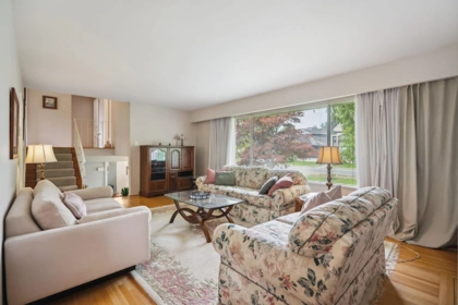 10699 Dennis Crescent, Richmond, BC, Richmond — Single Family Residence for sale