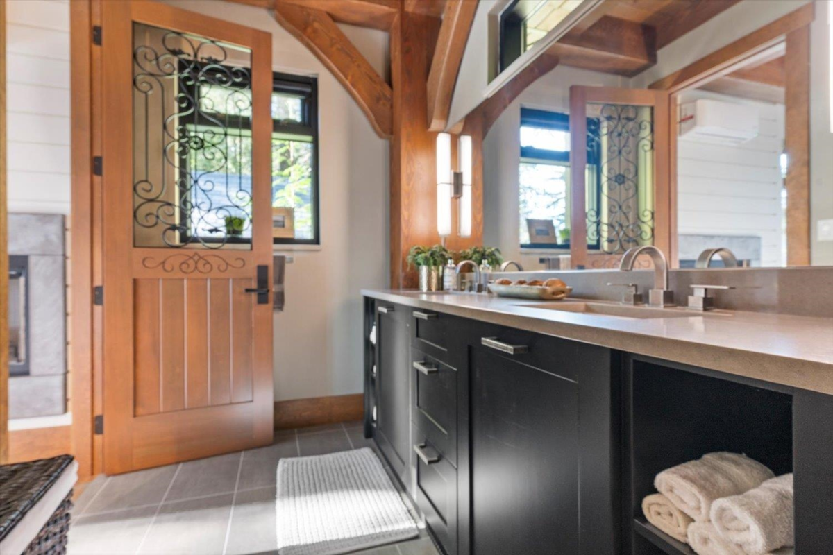 Guest Bathroom Photo of LOT 167 Yale Division Yale District Lake, Harrison Hot Springs, BC