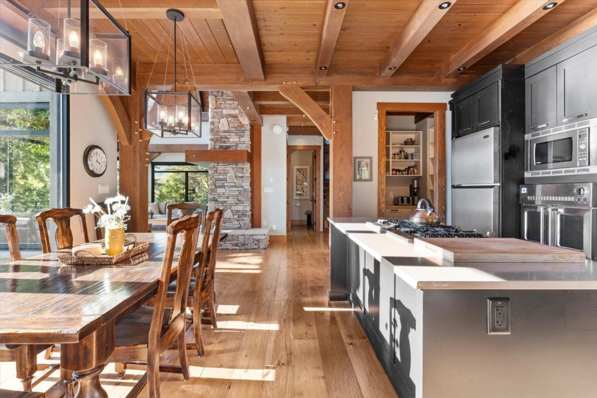 Walk-In Closet Photo of LOT 167 Yale Division Yale District Lake, Harrison Hot Springs, BC