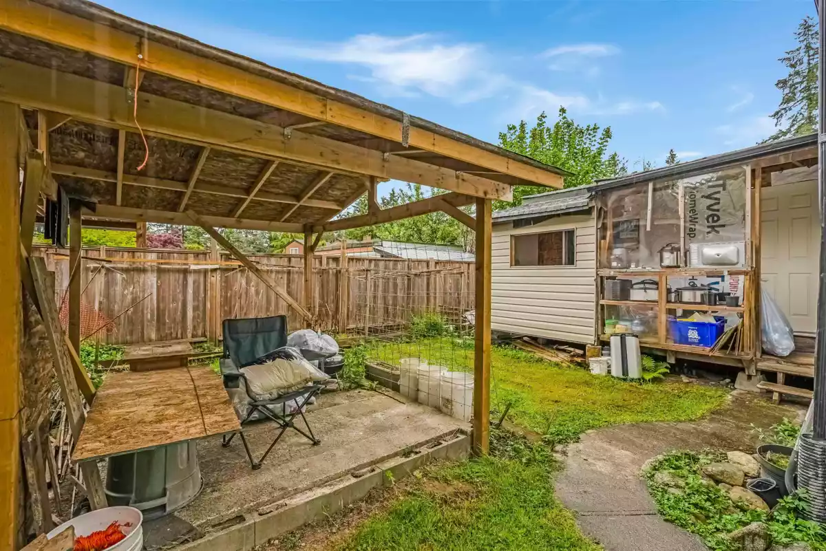 Backyard Photo of 14783 101 Avenue, Surrey, BC