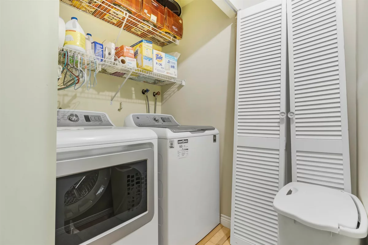 Guest Bathroom Photo of 14783 101 Avenue, Surrey, BC