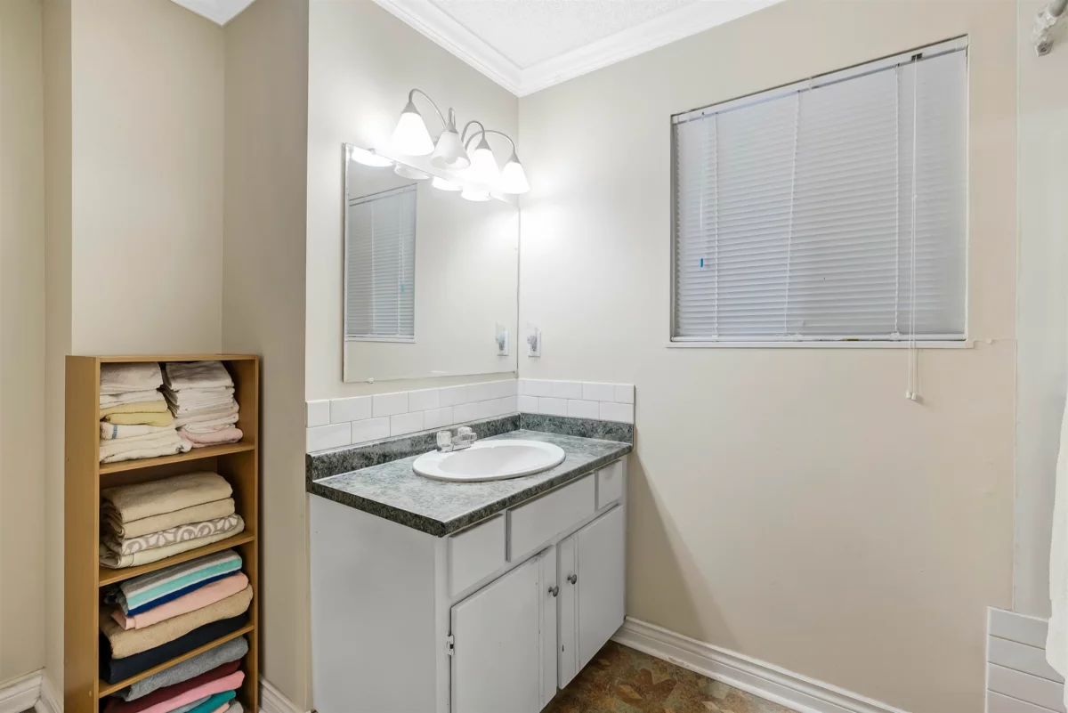 Staircase Photo of 14783 101 Avenue, Surrey, BC