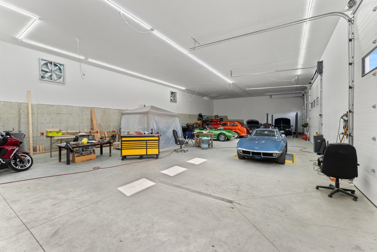 Garage Interior Photo of 46751 Chilliwack Lake Road, Chilliwack, BC