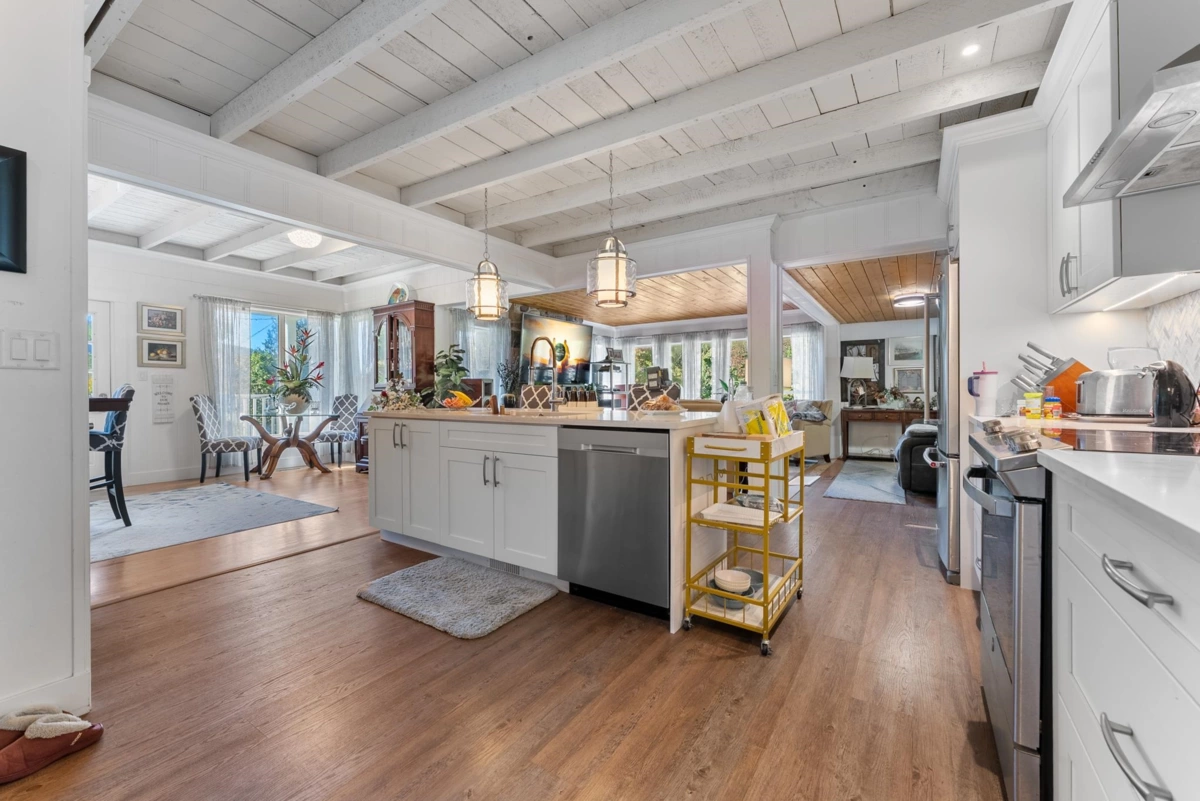 Pantry Photo of 46751 Chilliwack Lake Road, Chilliwack, BC