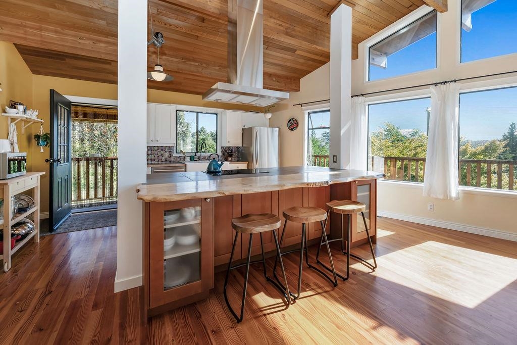 Living Room Photo of 477 S Fletcher Road, Gibsons, BC