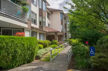 108 33375 Mayfair Avenue, Abbotsford, BC, Abbotsford — Apartment/Condo for sale