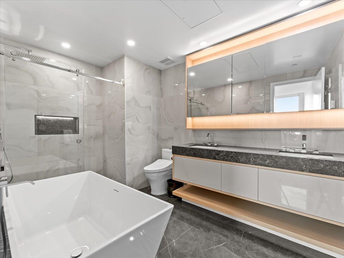 Guest Bathroom Photo of 705 1342 Johnston Road, White Rock, BC