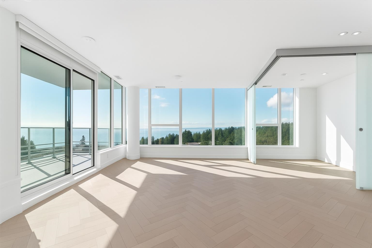 Living Room Photo of 705 1342 Johnston Road, White Rock, BC