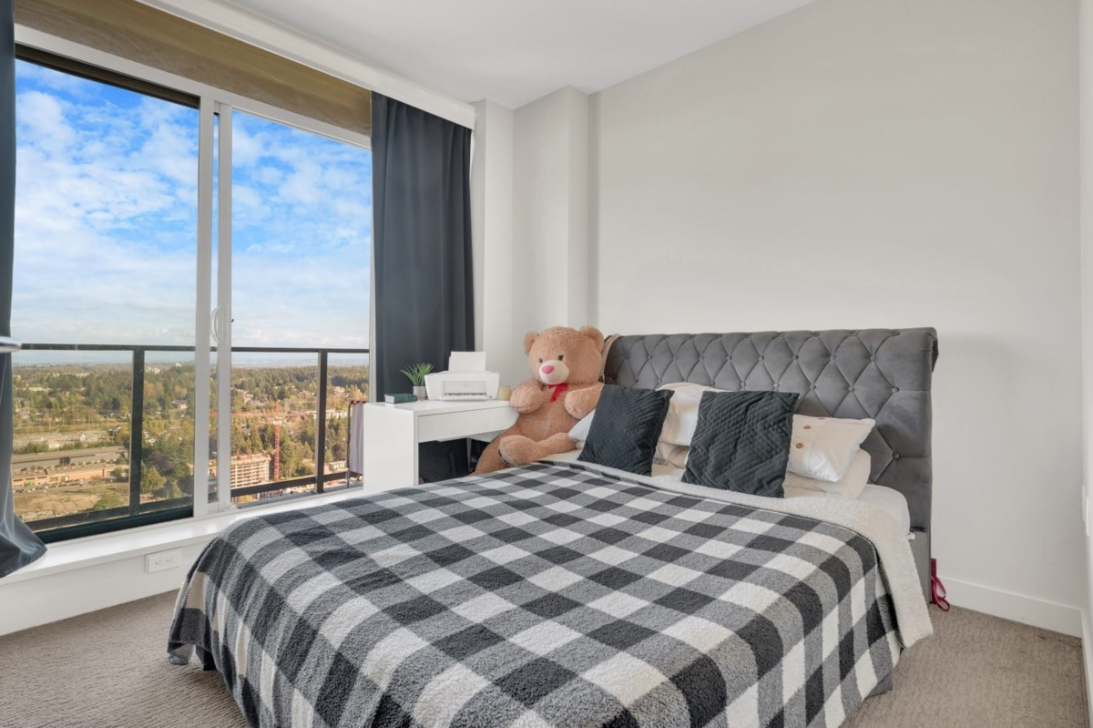 Bedroom 4 Photo of 3903 13495 Central Avenue, Surrey, BC