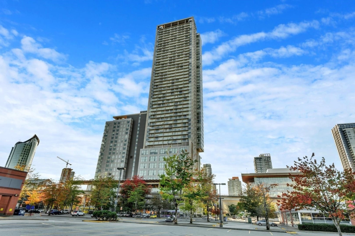 Mudroom Photo of 3903 13495 Central Avenue, Surrey, BC