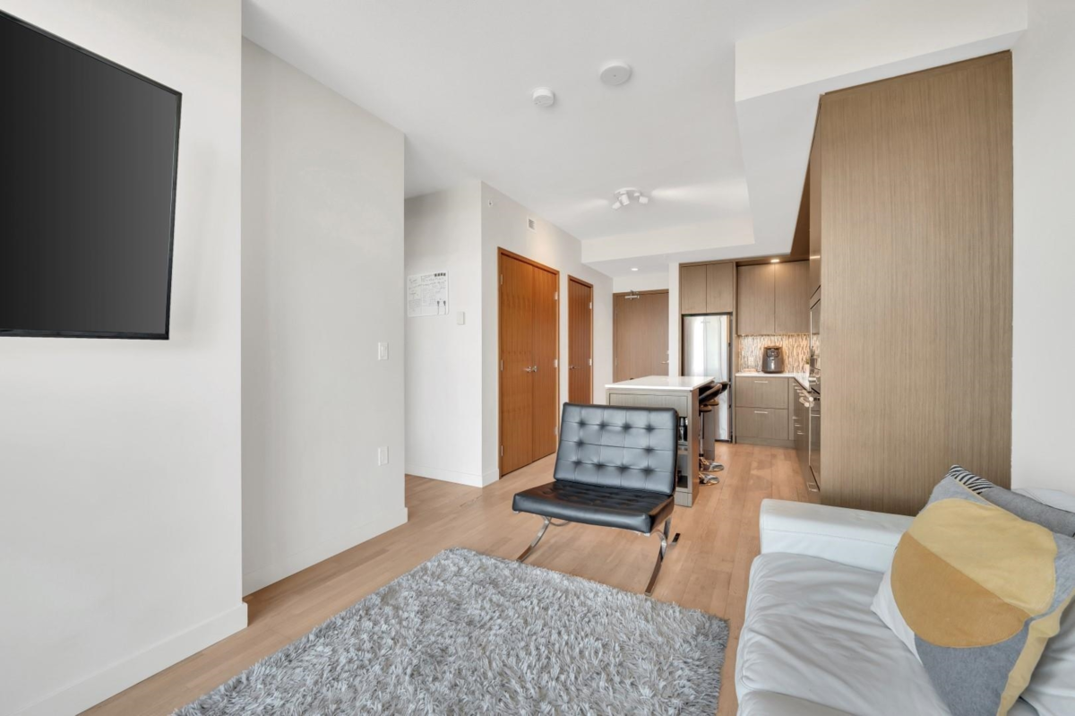 Pantry Photo of 3903 13495 Central Avenue, Surrey, BC