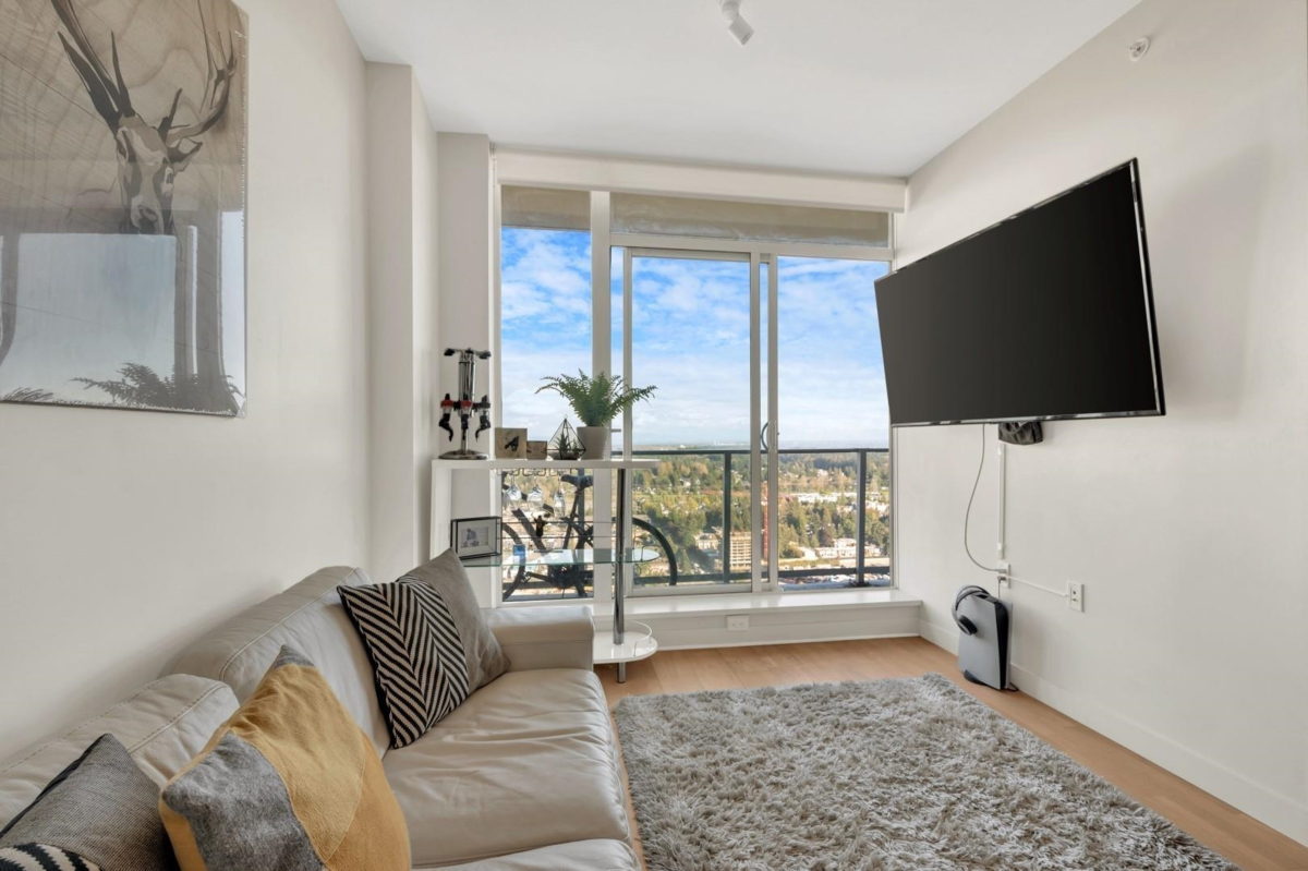 Primary Bathroom Photo of 3903 13495 Central Avenue, Surrey, BC