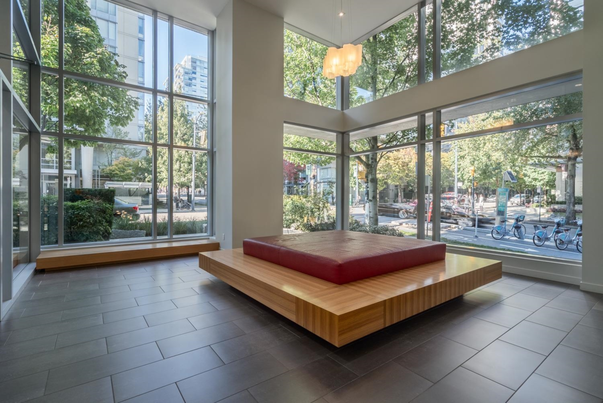 Guest Bathroom Photo of 1107 1010 Richards Street, Vancouver, BC