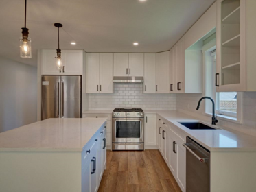 Kitchen Island Photo of 1104 Celia Crescent, Gibsons, BC