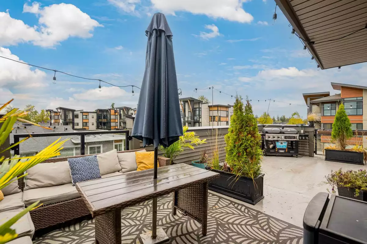 Living Room Photo of 51 7811 209 Street, Langley, BC