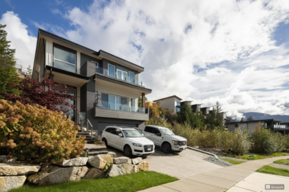 24 3385 Mamquam Road, Squamish, BC, University Highlands — 6 bed single family residence for sale