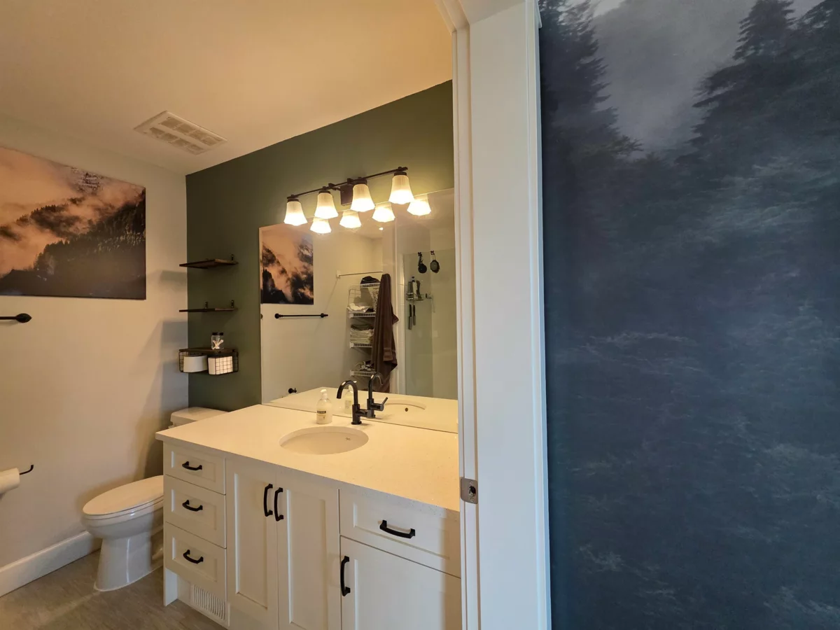 Garage Interior Photo of 9 32921 14 Avenue, Mission, BC