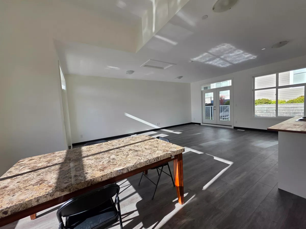 Swimming Pool Photo of 9 32921 14 Avenue, Mission, BC