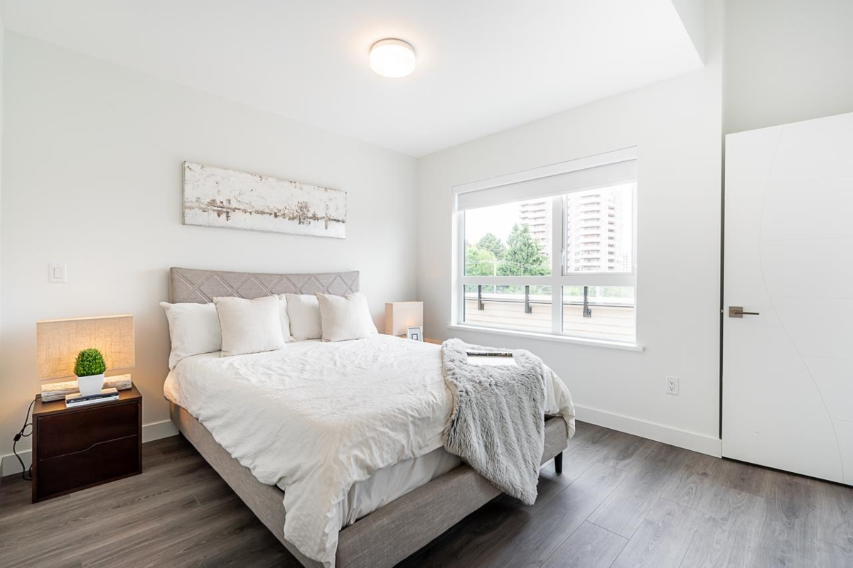 Hallway Photo of 5 8428 Park Road, Richmond, BC
