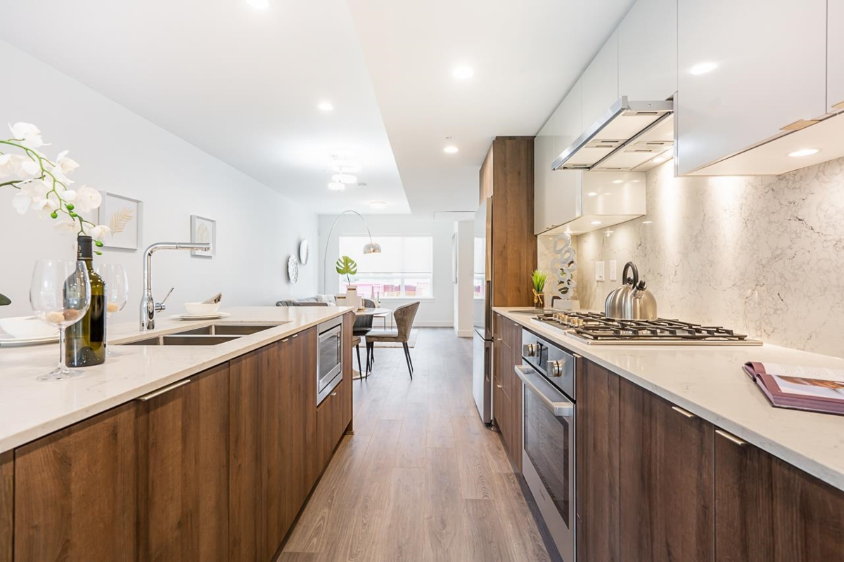 Primary Bathroom Photo of 5 8428 Park Road, Richmond, BC