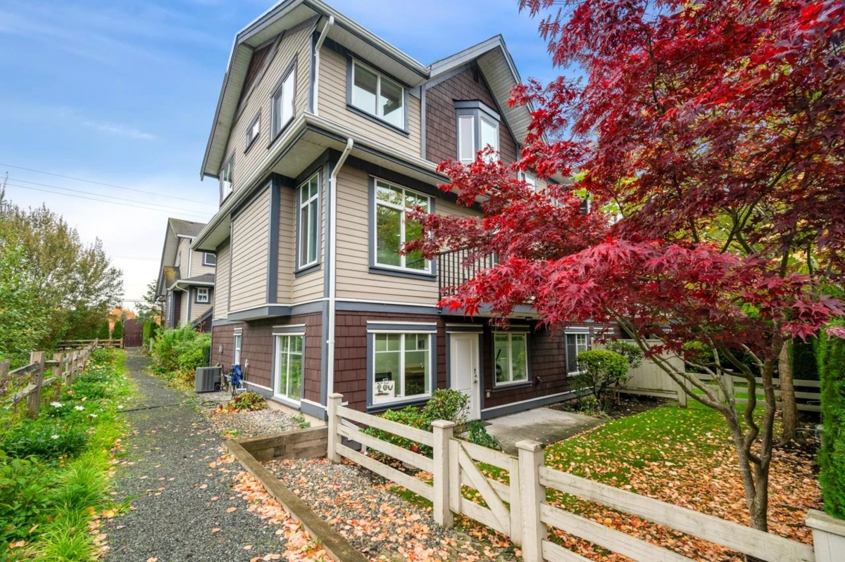 Outdoor Deck Photo of 23 15977 26 Avenue, Surrey, BC