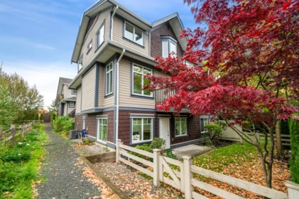 Outdoor Deck Photo of 23 15977 26 Avenue, Surrey, BC