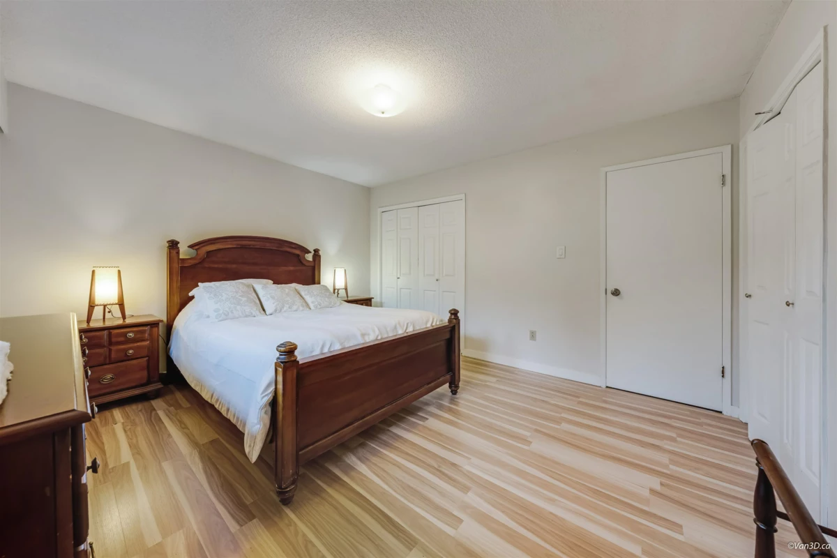 Laundry Room Photo of 465 Felton Road, North Vancouver, BC