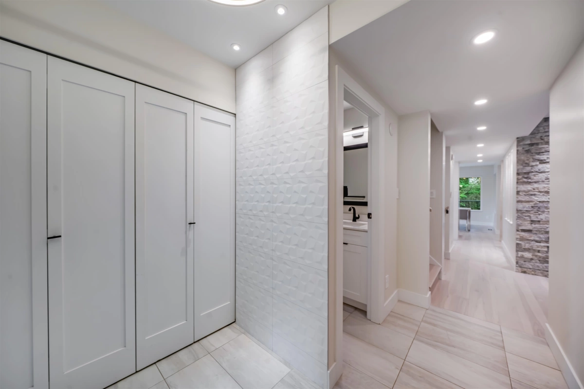 Garden / Landscaping Photo of 867 Frederick Road, North Vancouver, BC