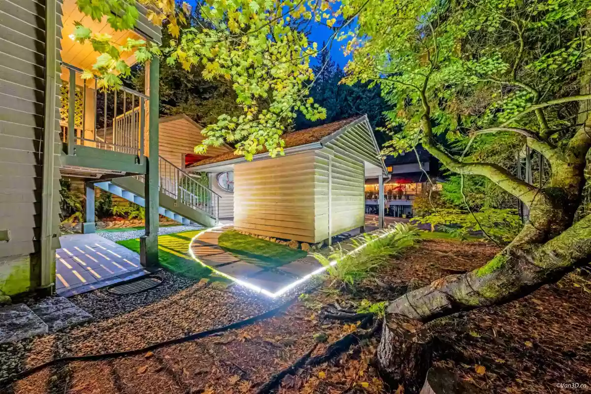Primary Bathroom Photo of 867 Frederick Road, North Vancouver, BC