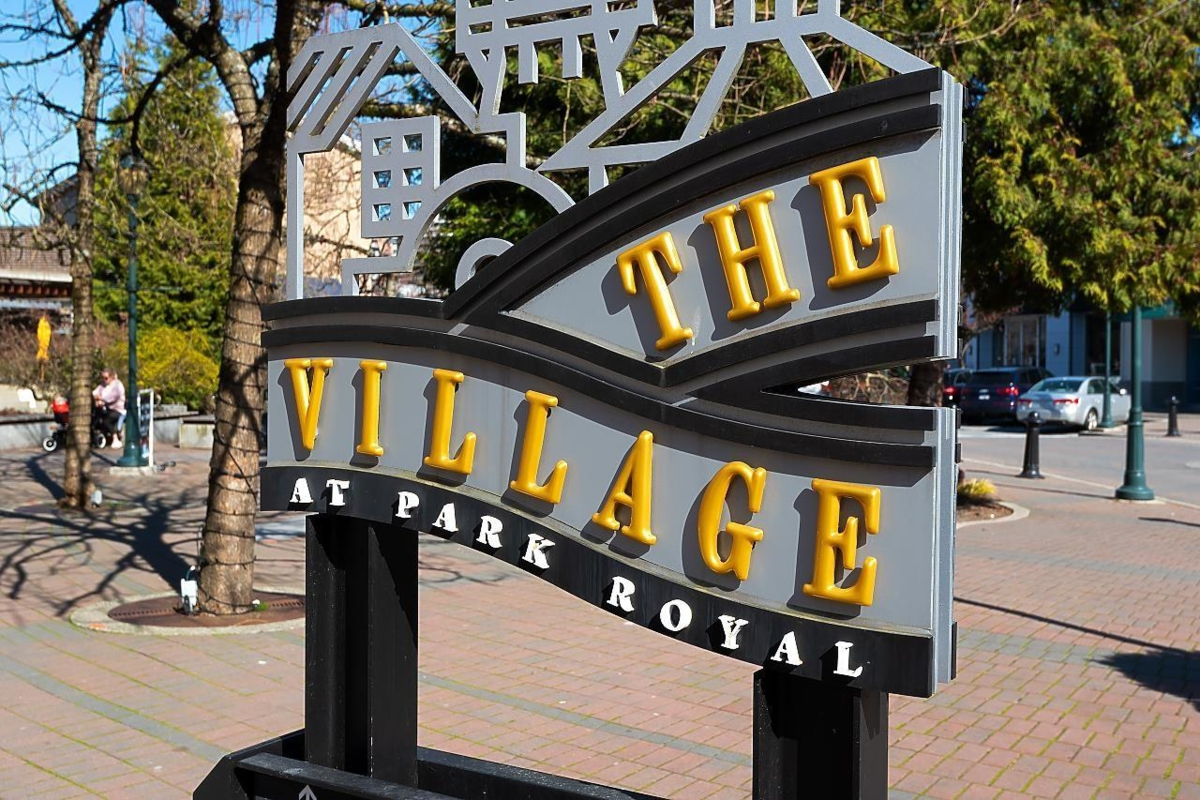 Front Yard Photo of 303 568 Waters Edge Crescent, West Vancouver, BC