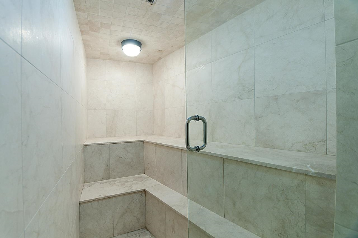 Hallway Photo of 303 568 Waters Edge Crescent, West Vancouver, BC