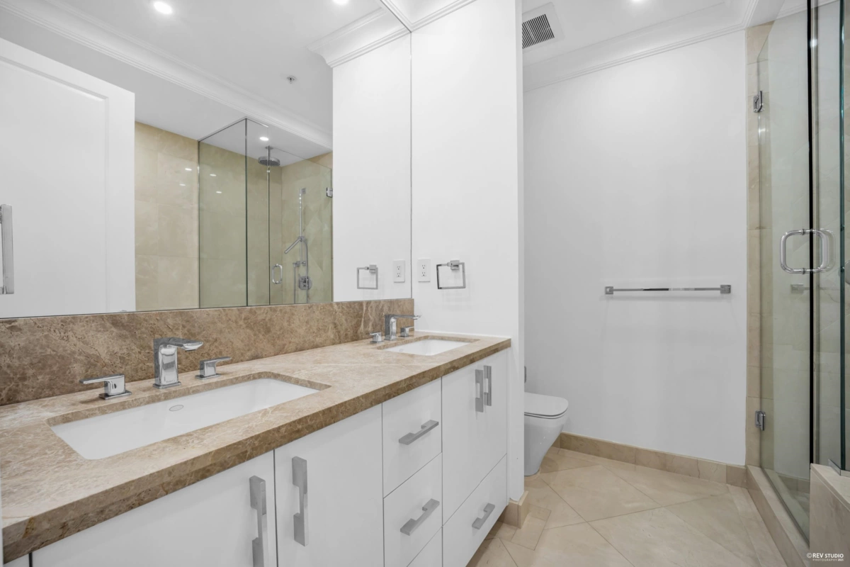 Primary Bathroom Photo of 303 568 Waters Edge Crescent, West Vancouver, BC