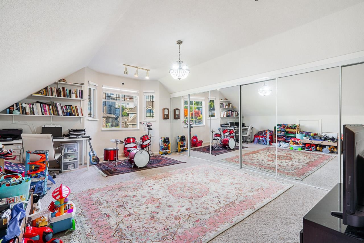 Hallway Photo of 2888 Norbury Place, Coquitlam, BC