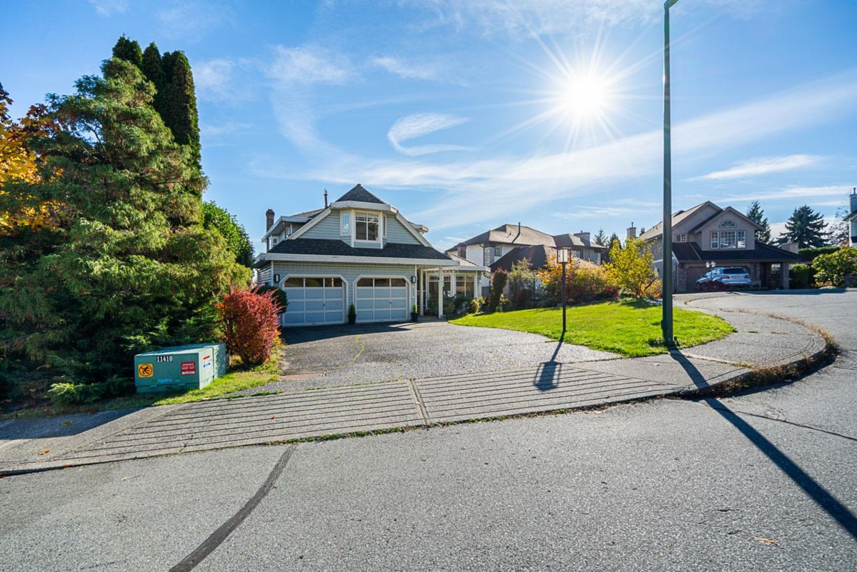Outdoor Kitchen Photo of 2888 Norbury Place, Coquitlam, BC