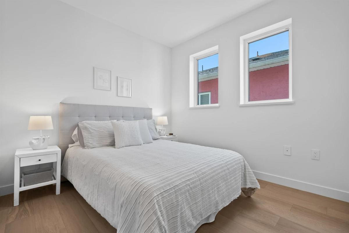 Mudroom Photo of 2 2253 Grant Street, Vancouver, BC