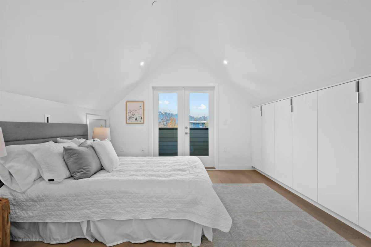 Outdoor Deck Photo of 2 2253 Grant Street, Vancouver, BC