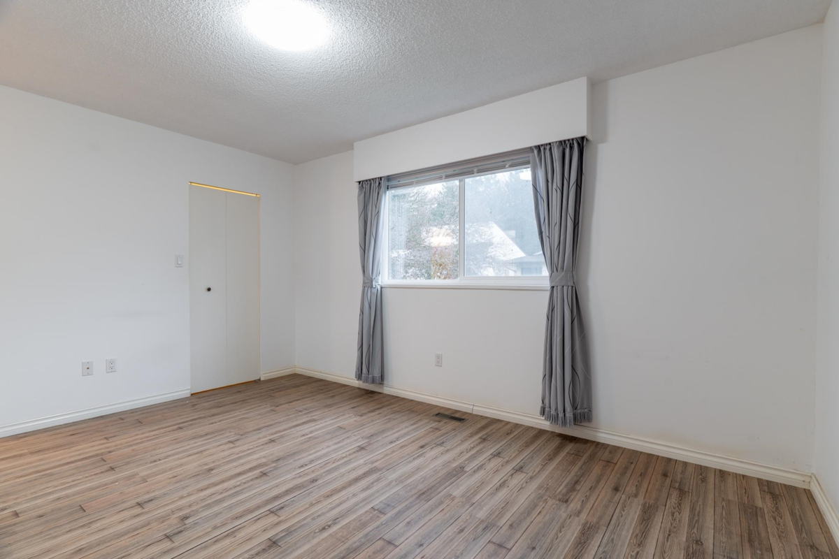 Entry Foyer Photo of 3254 Mayne Crescent, Coquitlam, BC