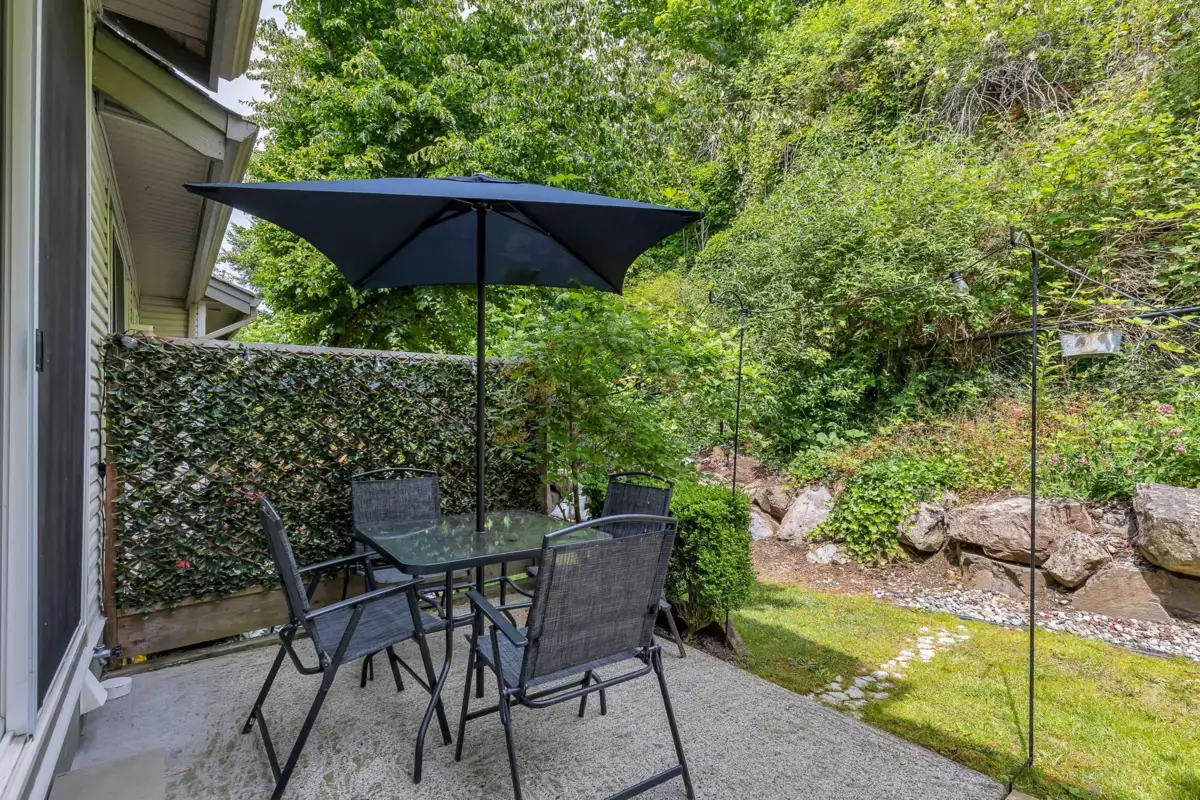 Neighborhood Park Photo Near 5 35287 Old Yale Road, Abbotsford, BC