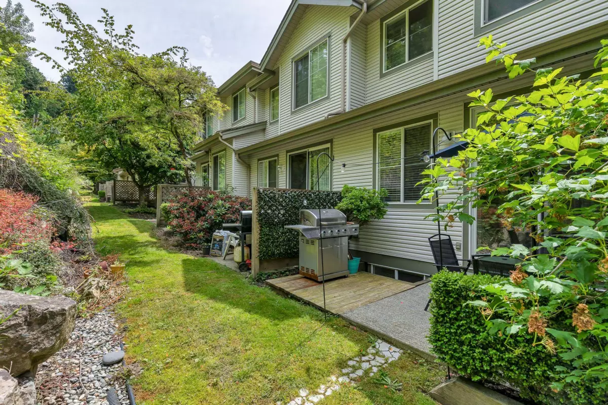 Outdoor Kitchen Photo of 5 35287 Old Yale Road, Abbotsford, BC