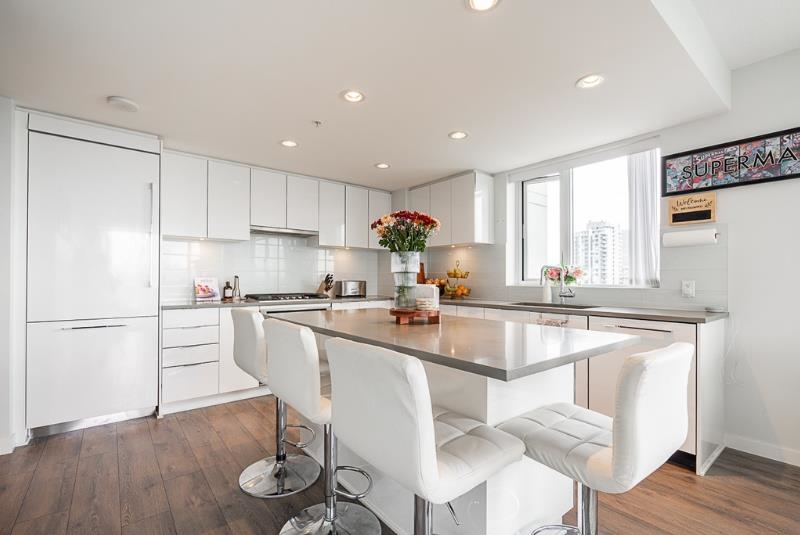 Exterior Front Photo of 1601 2388 Madison Avenue, Burnaby, BC