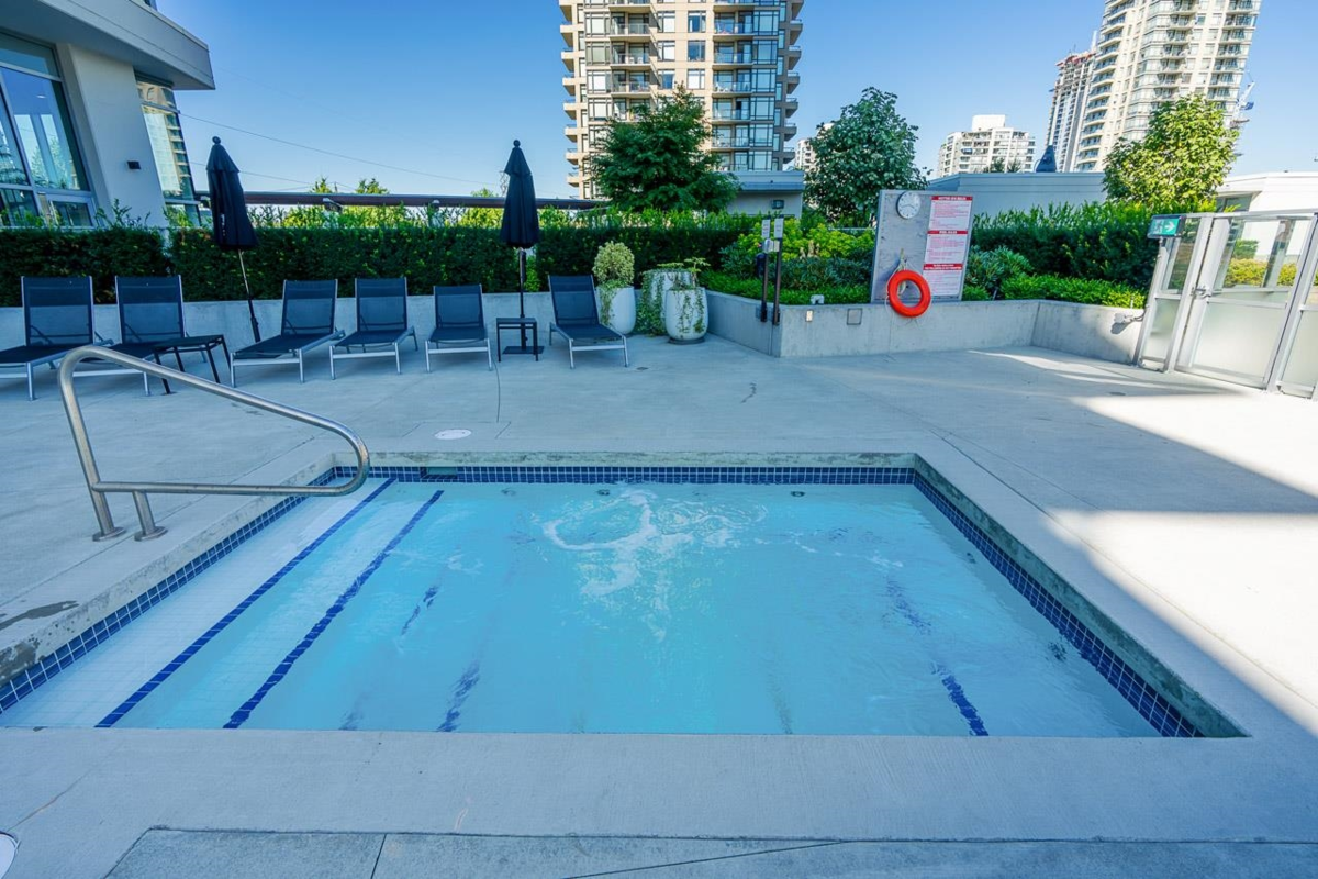 Garden / Landscaping Photo of 1601 2388 Madison Avenue, Burnaby, BC