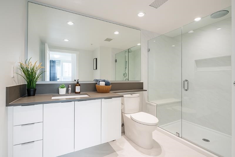 Laundry Room Photo of 1601 2388 Madison Avenue, Burnaby, BC