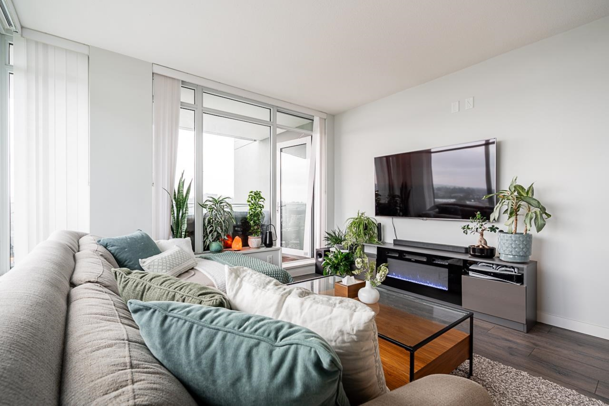 Primary Bedroom Photo of 1601 2388 Madison Avenue, Burnaby, BC