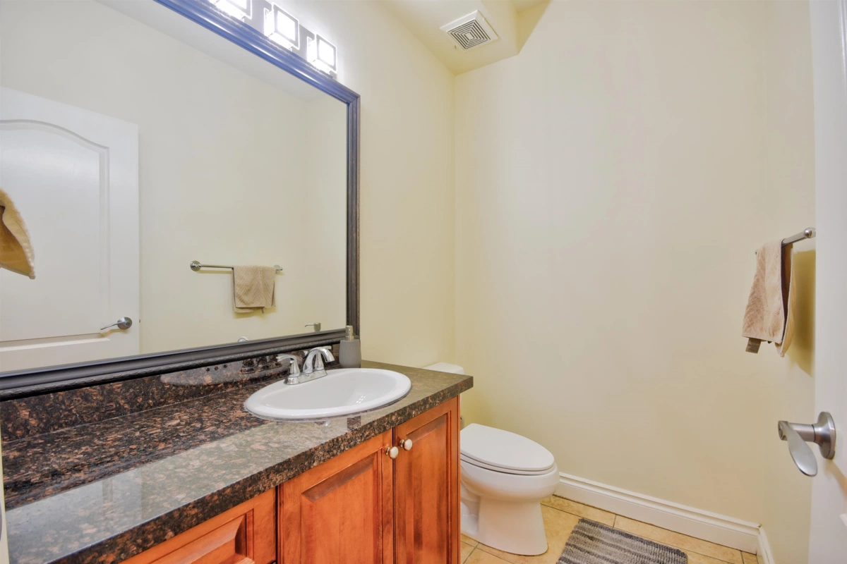 Bedroom 4 Photo of 16328 88 Avenue, Surrey, BC