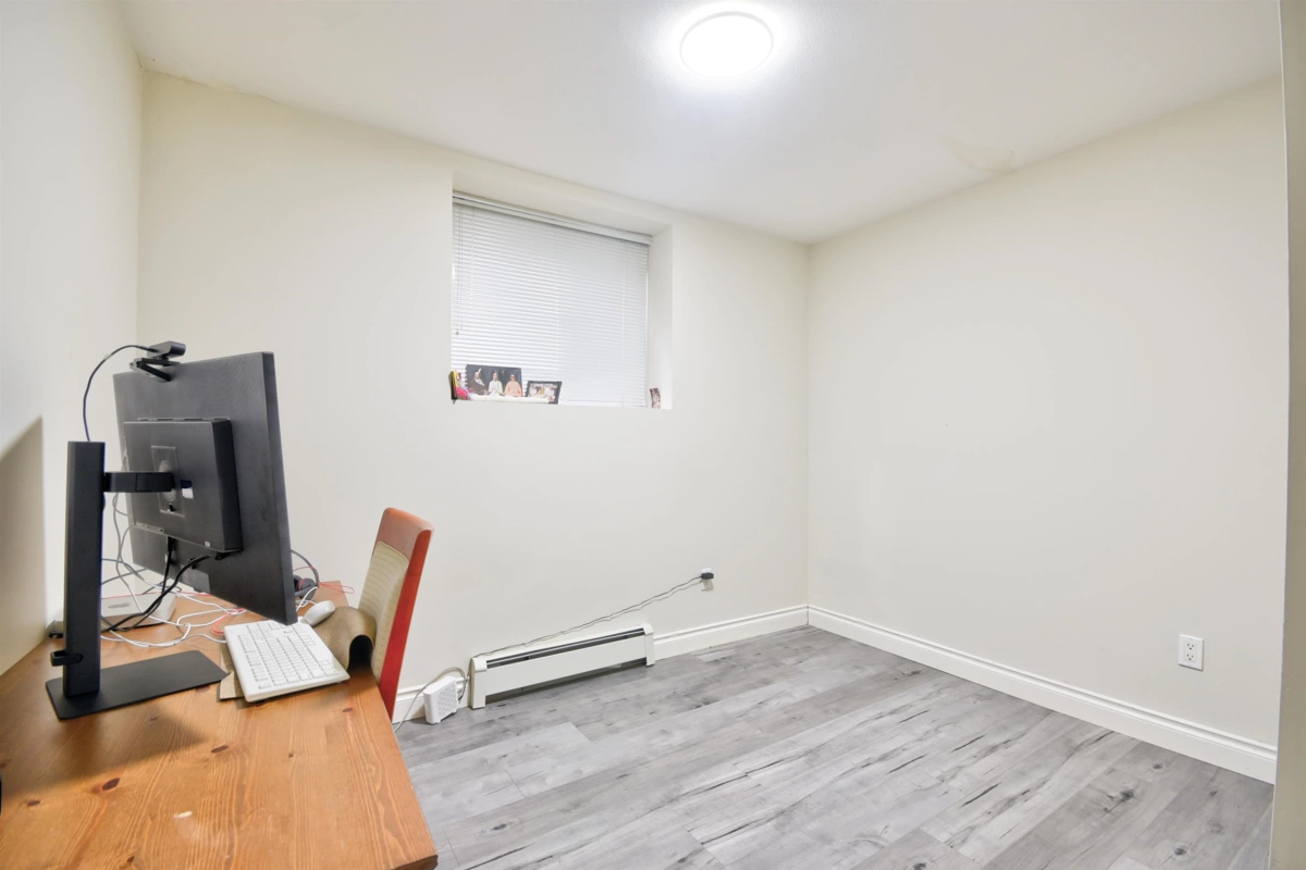 Garden / Landscaping Photo of 16328 88 Avenue, Surrey, BC