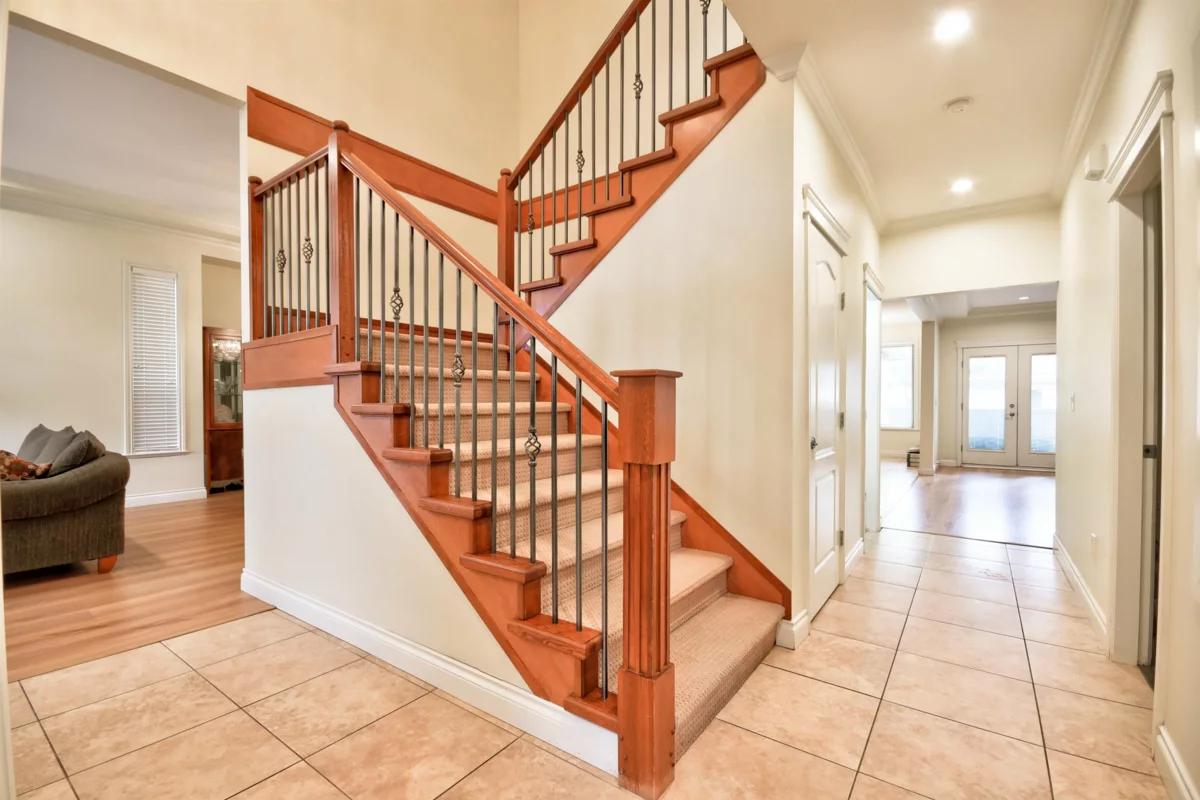 Guest Bathroom Photo of 16328 88 Avenue, Surrey, BC